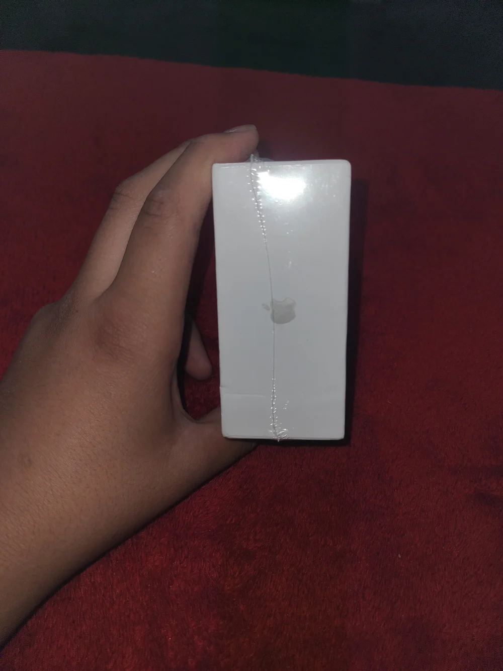 Apple AirPods Pro Retail Box in White